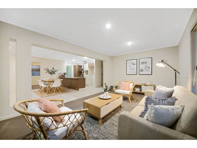 8 Henry Street, Coomera QLD 4209