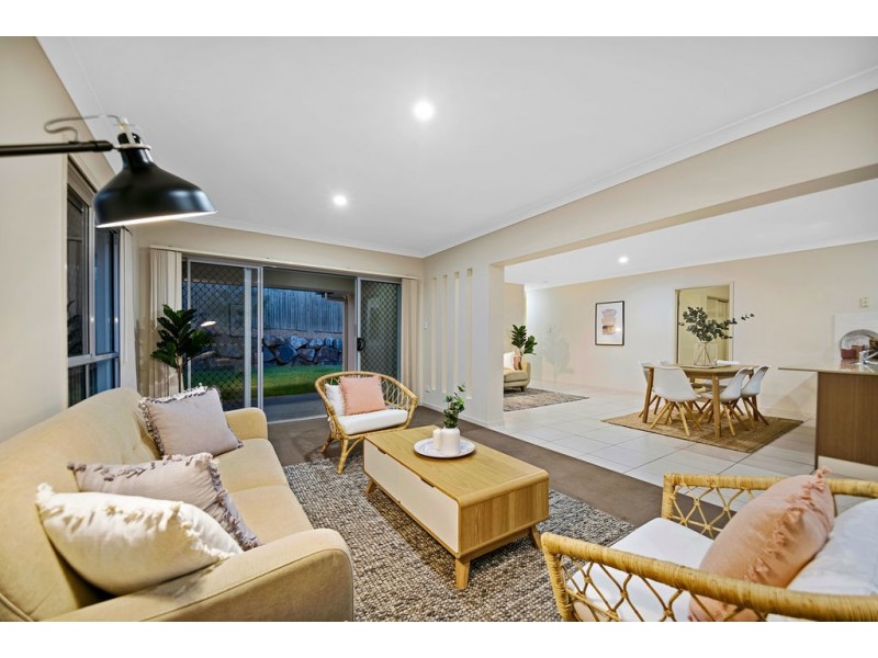 8 Henry Street, Coomera QLD 4209