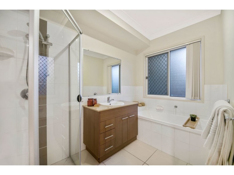 8 Henry Street, Coomera QLD 4209