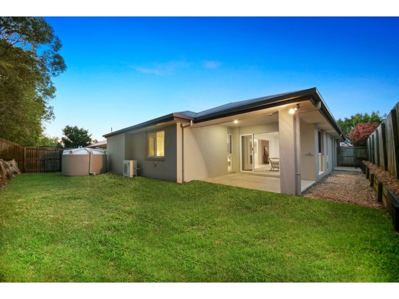 8 Henry Street, Coomera QLD 4209