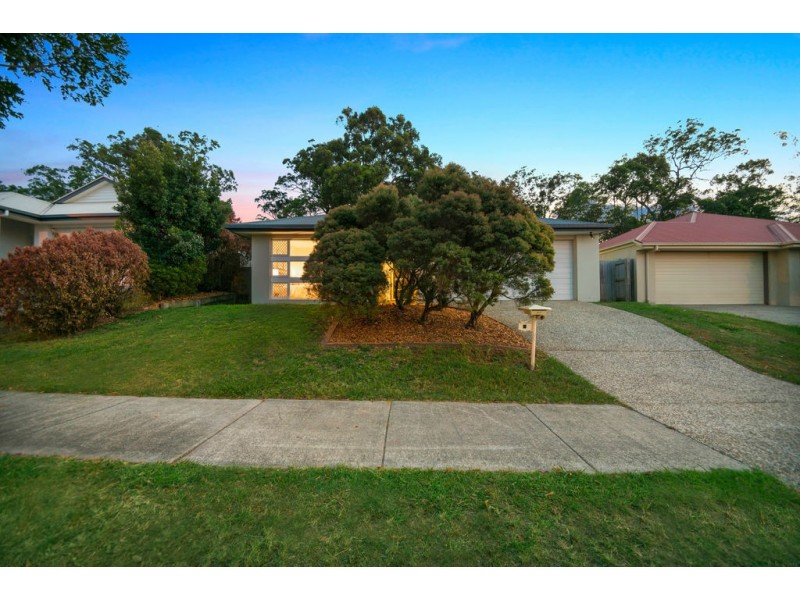 8 Henry Street, Coomera QLD 4209