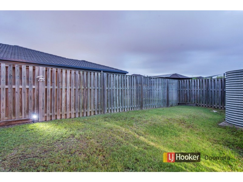 49 The Landings, Upper Coomera QLD 4209