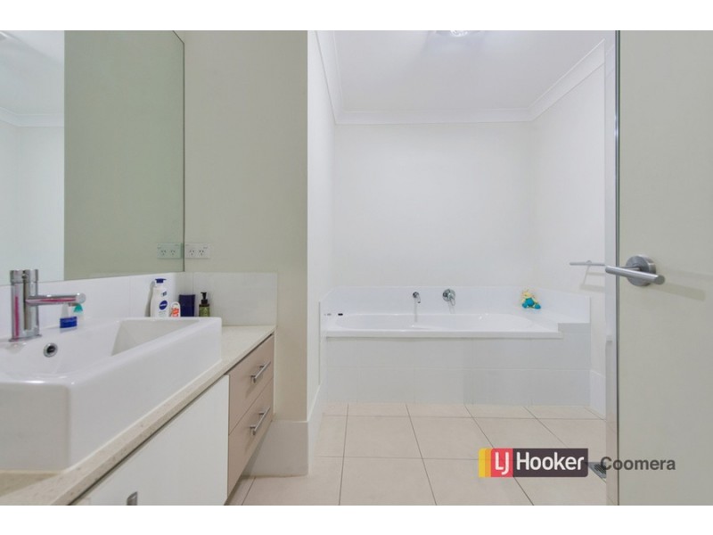 49 The Landings, Upper Coomera QLD 4209
