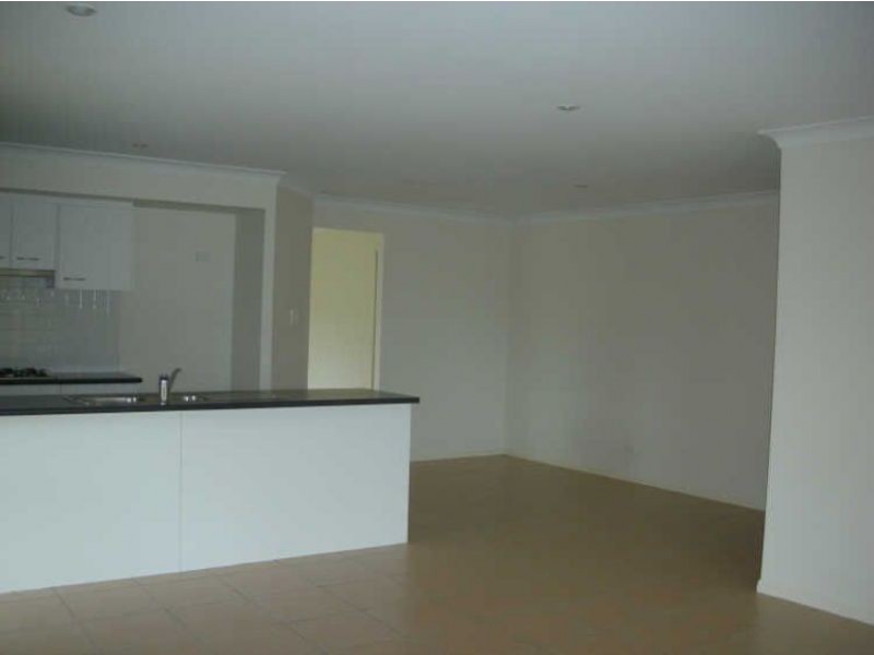 6 Flight Road, Upper Coomera QLD 4209