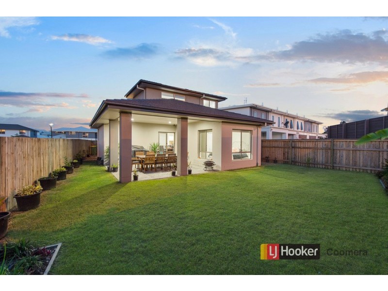 44 North Quay Circuit, Hope Island QLD 4212