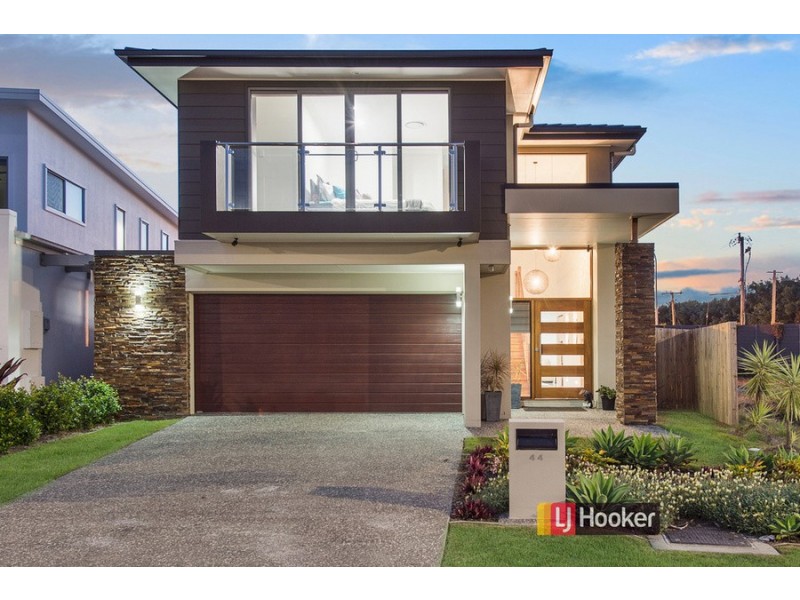 44 North Quay Circuit, Hope Island QLD 4212