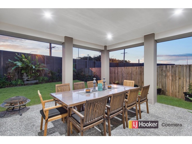 44 North Quay Circuit, Hope Island QLD 4212