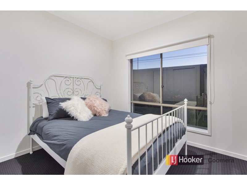 44 North Quay Circuit, Hope Island QLD 4212