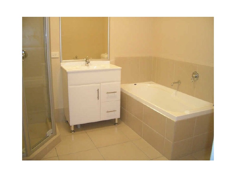 1/12 Jacob Court, Upper Coomera QLD 4209