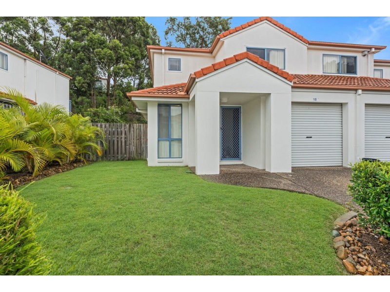 18/2 Studio Drive, Pacific Pines QLD 4211
