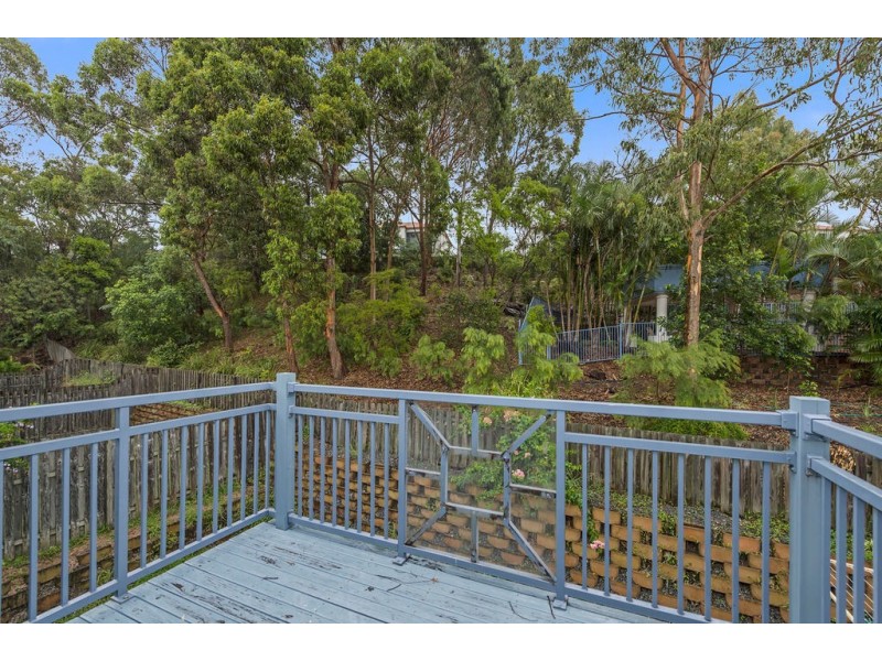 18/2 Studio Drive, Pacific Pines QLD 4211