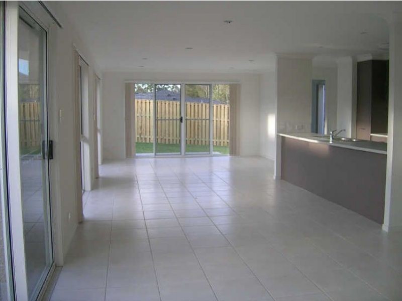 1/14 Cardwell Street, Upper Coomera QLD 4209