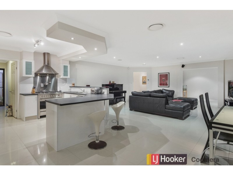 22 Kintail Lane, Coomera Waters QLD 4209