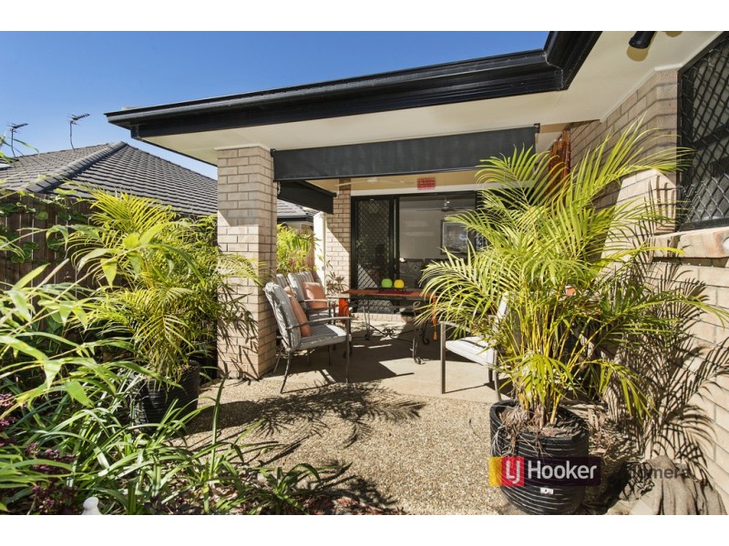 2/1 Freestone Drive, Upper Coomera QLD 4209