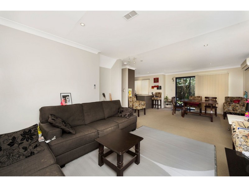 31/2 Jefferson Court, Upper Coomera QLD 4209