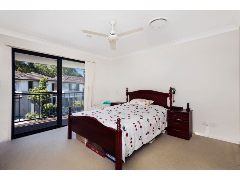 31/2 Jefferson Court, Upper Coomera QLD 4209