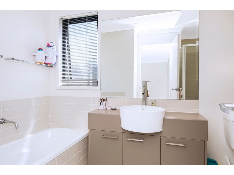 31/2 Jefferson Court, Upper Coomera QLD 4209