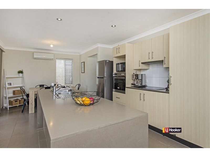 1/3 Silver Gull Street, Coomera QLD 4209