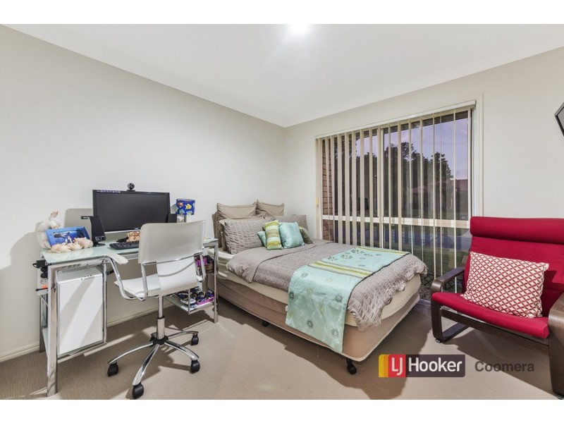 3 Waverley Park Close, Oxenford QLD 4210
