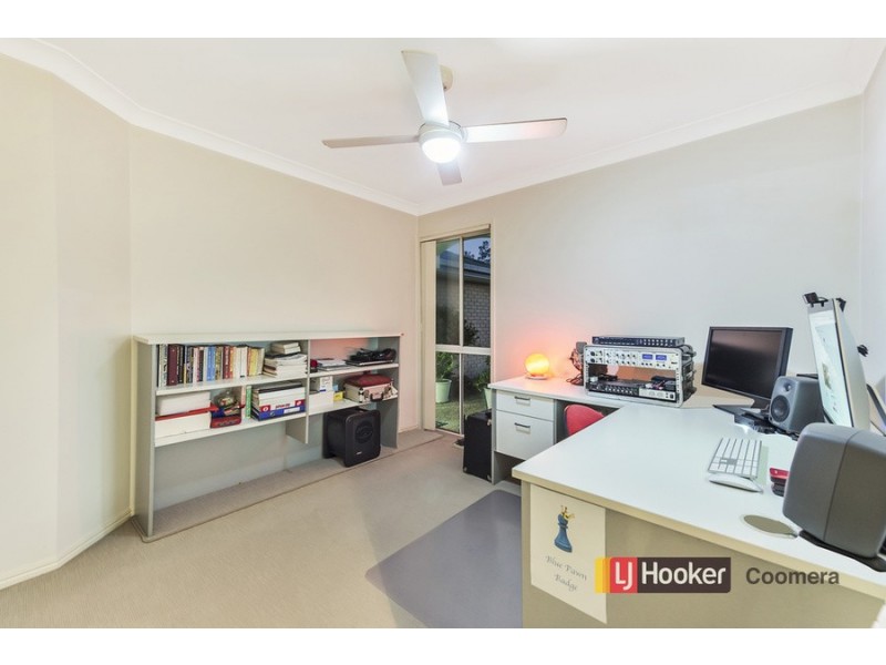 3 Waverley Park Close, Oxenford QLD 4210