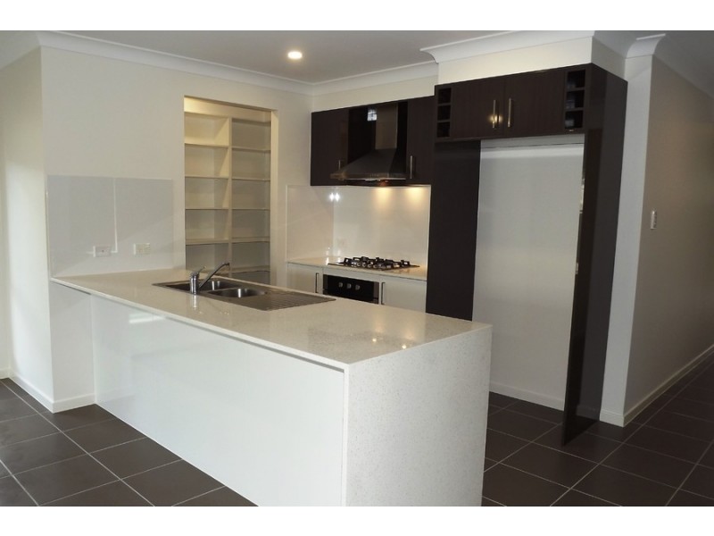 70 Taurus Circuit, Coomera QLD 4209