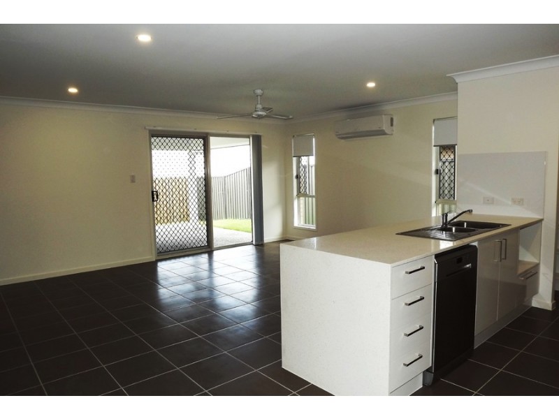 70 Taurus Circuit, Coomera QLD 4209