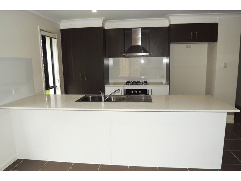 1 McWilliam Street, Pimpama QLD 4209