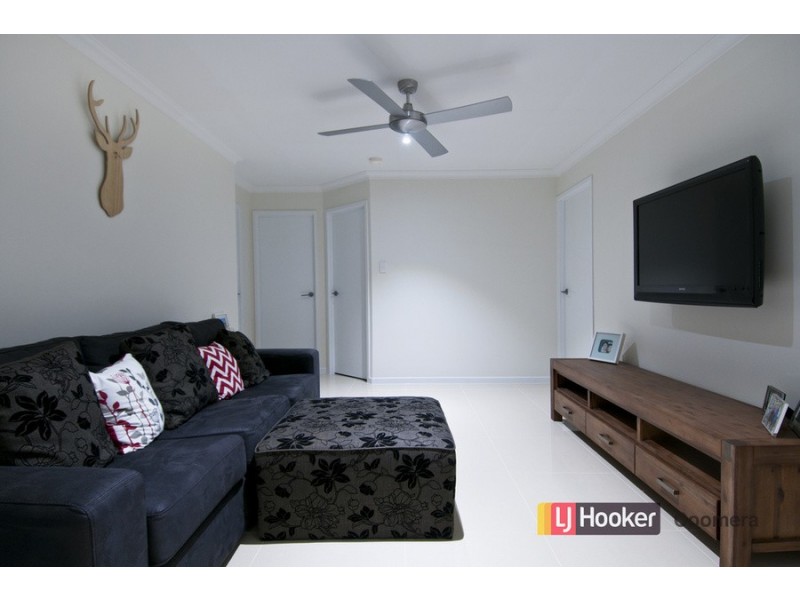 8 Isetta Court, Upper Coomera QLD 4209