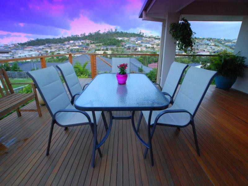 11 Blackheath Terrace, Pacific Pines QLD 4211
