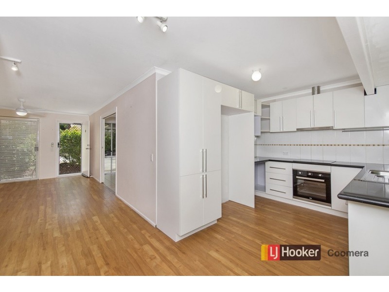 2/8-12 Village Way, Oxenford QLD 4210