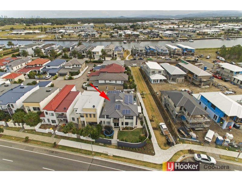 45 Sickle Avenue, Hope Island QLD 4212