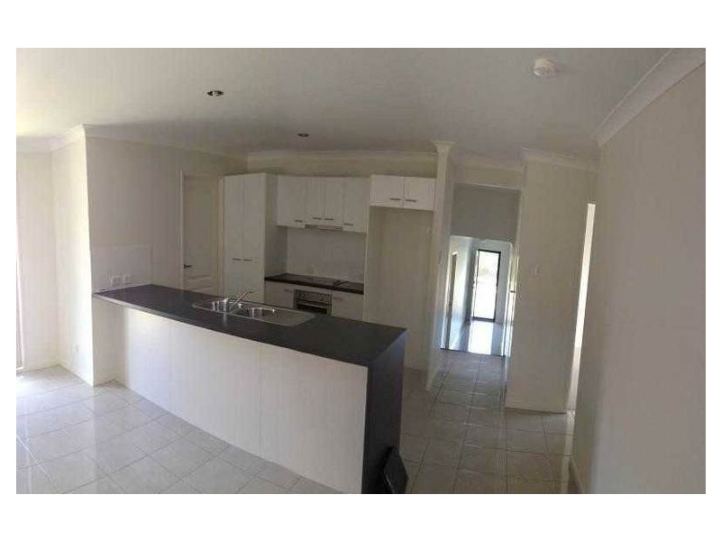29 Fortescue Street, Pacific Pines QLD 4211