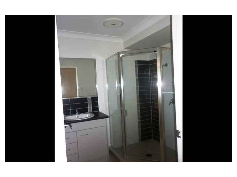 29 Fortescue Street, Pacific Pines QLD 4211