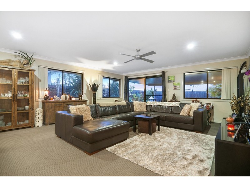 1/8 James Street, Pimpama QLD 4209