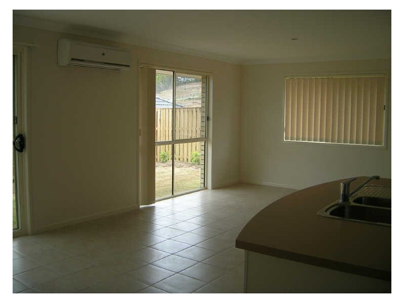 2/3 Paula Drive, Upper Coomera QLD 4209