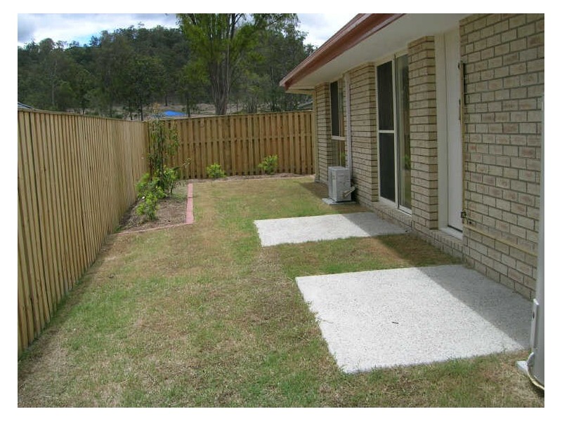 2/3 Paula Drive, Upper Coomera QLD 4209