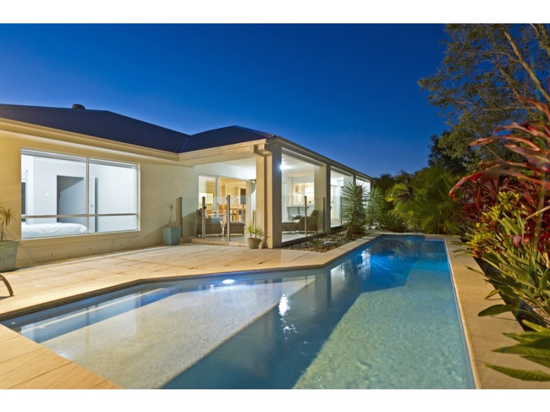 6 Solo Place, Coomera Waters QLD 4209
