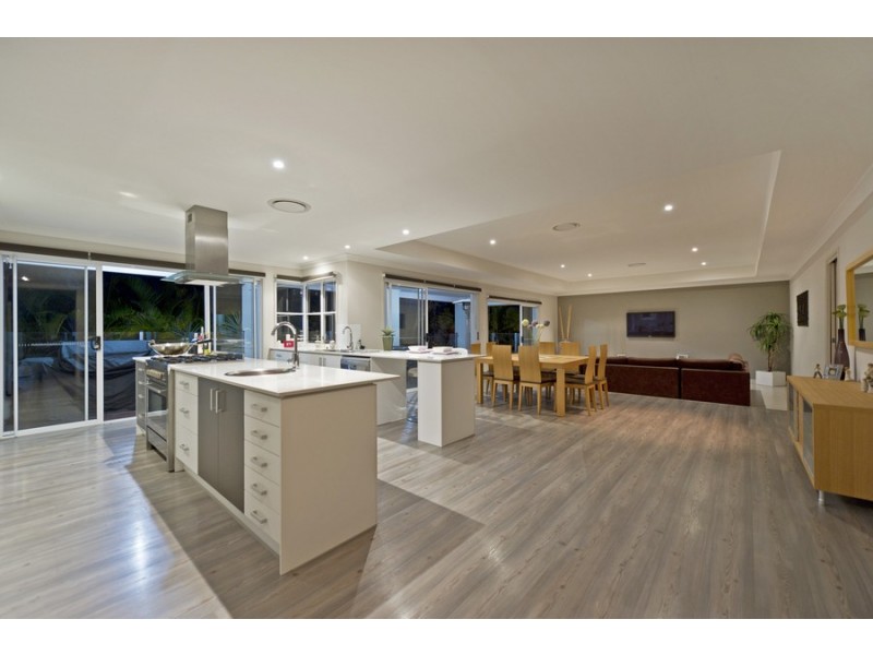 6 Solo Place, Coomera Waters QLD 4209