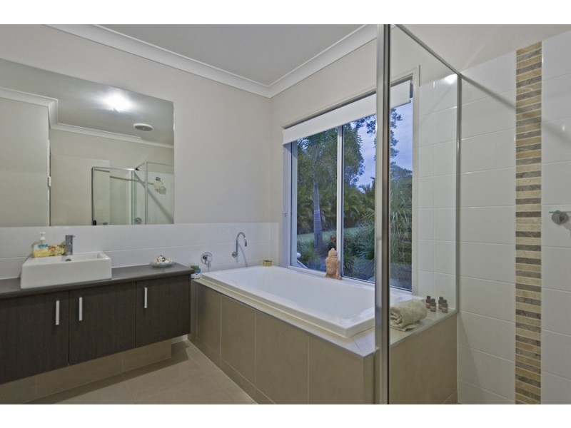 6 Solo Place, Coomera Waters QLD 4209