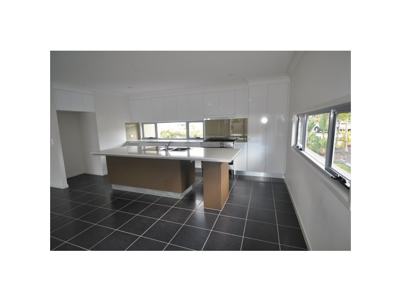 13 Cherry Court, Coomera QLD 4209