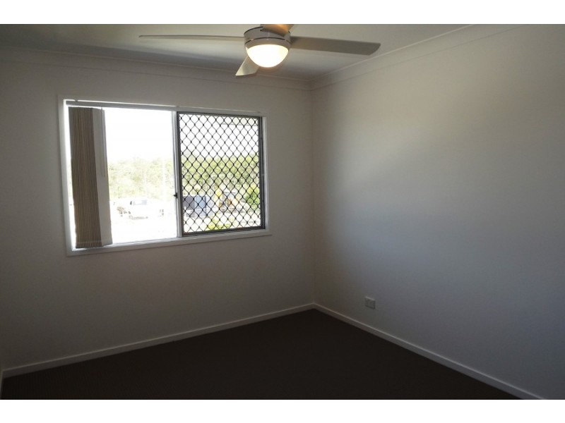 2/46 Gunther Avenue, Coomera QLD 4209
