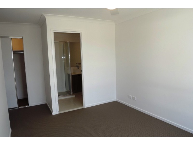 1/46 Gunther Avenue, Coomera QLD 4209