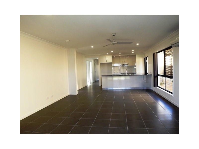 13 Giacco Street, Pimpama QLD 4209