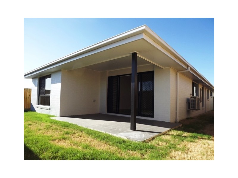 13 Giacco Street, Pimpama QLD 4209