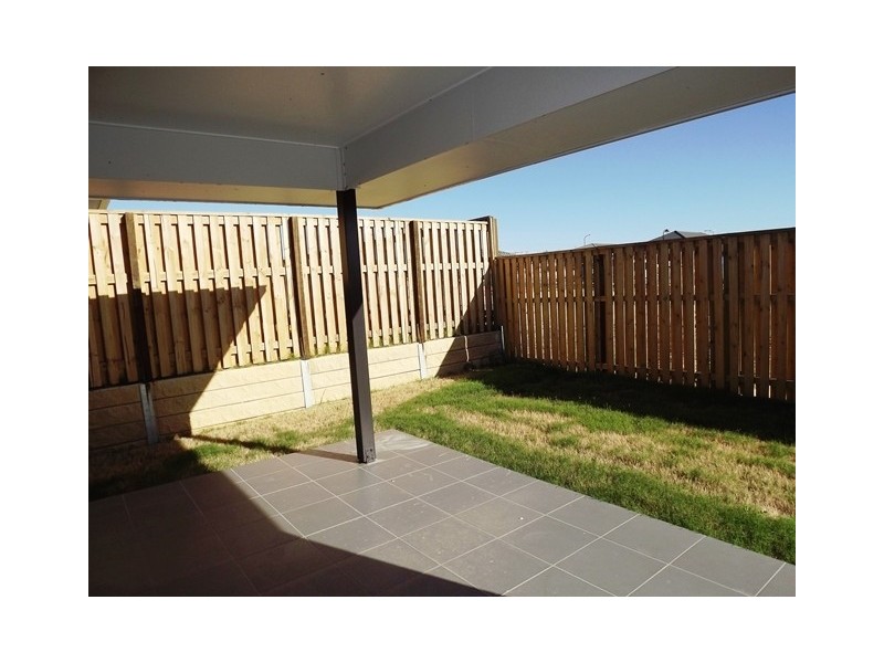 13 Giacco Street, Pimpama QLD 4209