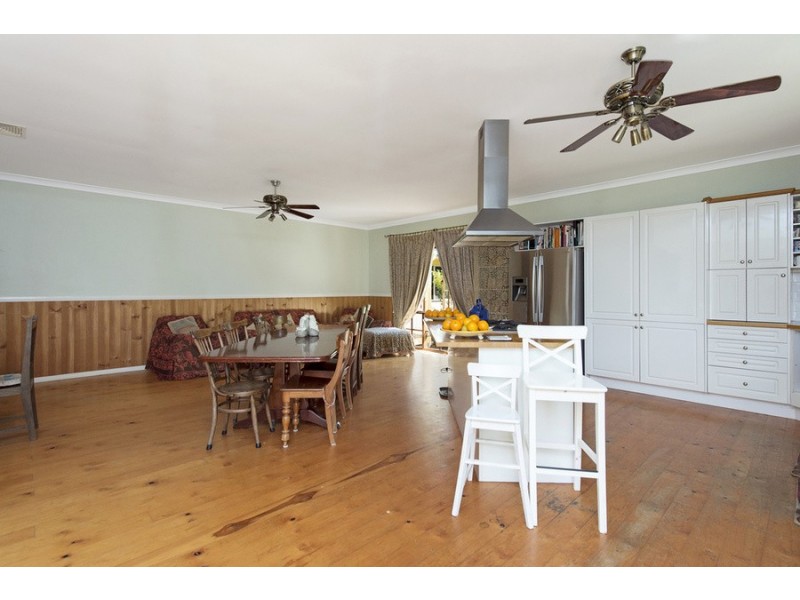 916 Tamborine-Oxenford Road, Wongawallan QLD 4210