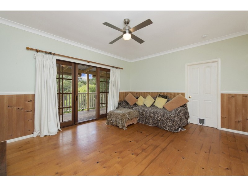 916 Tamborine-Oxenford Road, Wongawallan QLD 4210