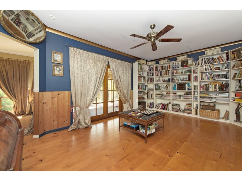 916 Tamborine-Oxenford Road, Wongawallan QLD 4210