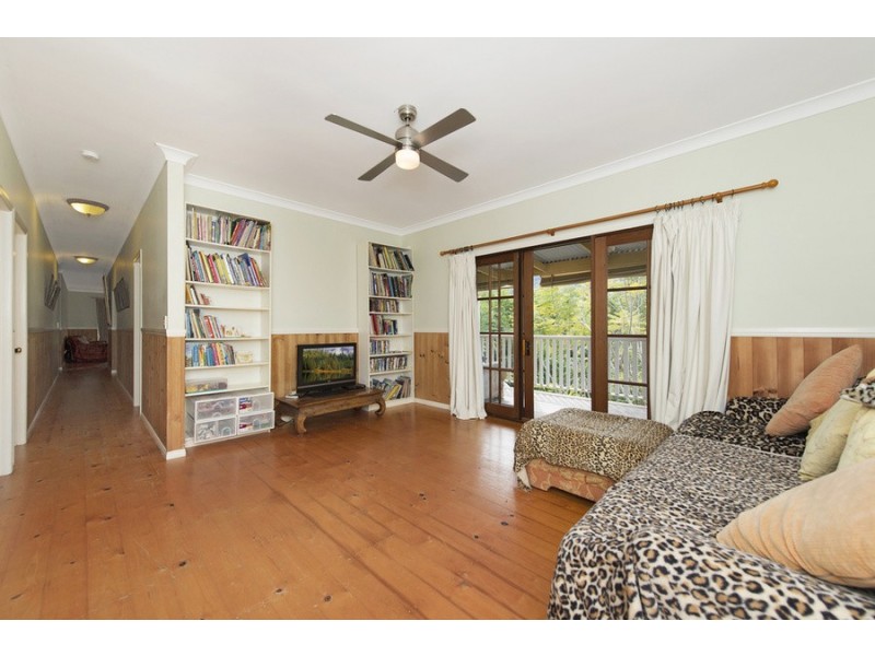 916 Tamborine-Oxenford Road, Wongawallan QLD 4210