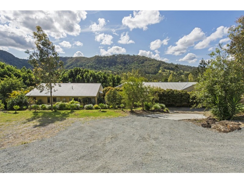 916 Tamborine-Oxenford Road, Wongawallan QLD 4210